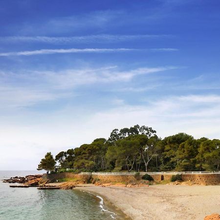 Sowell Hotels La Plage Saint-Raphaël Buitenkant foto