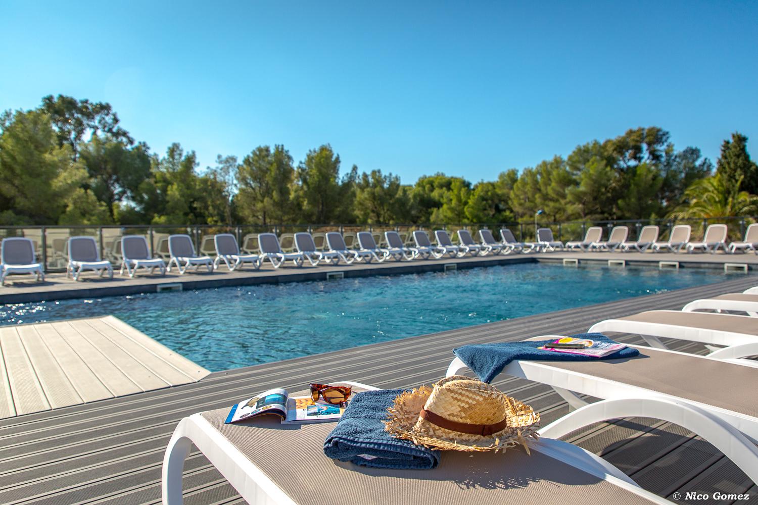 Sowell Hotels La Plage Saint-Raphaël Buitenkant foto