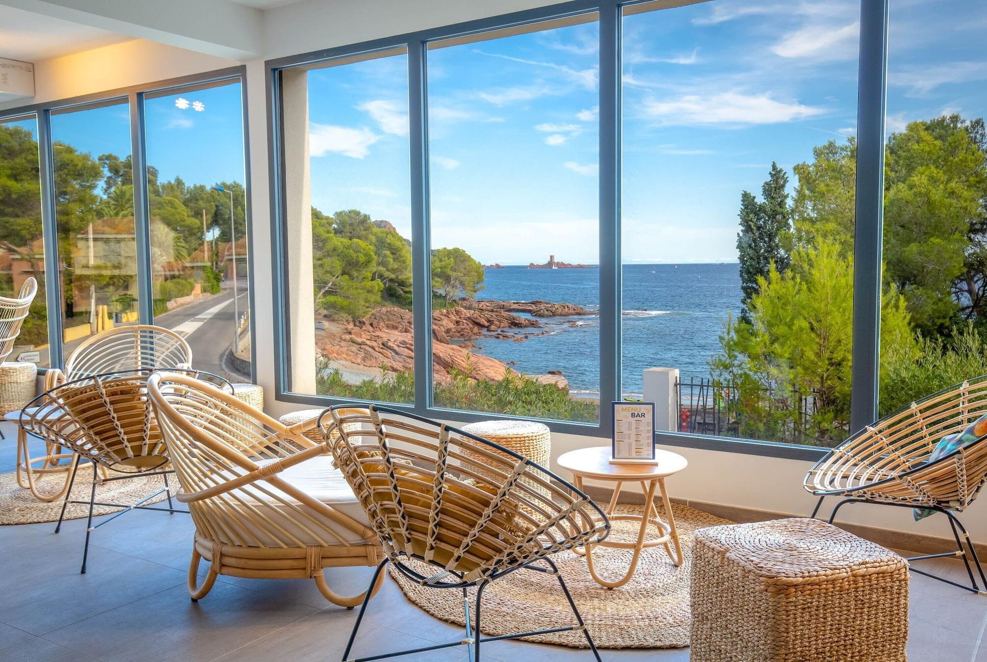 Sowell Hotels La Plage Saint-Raphaël Buitenkant foto