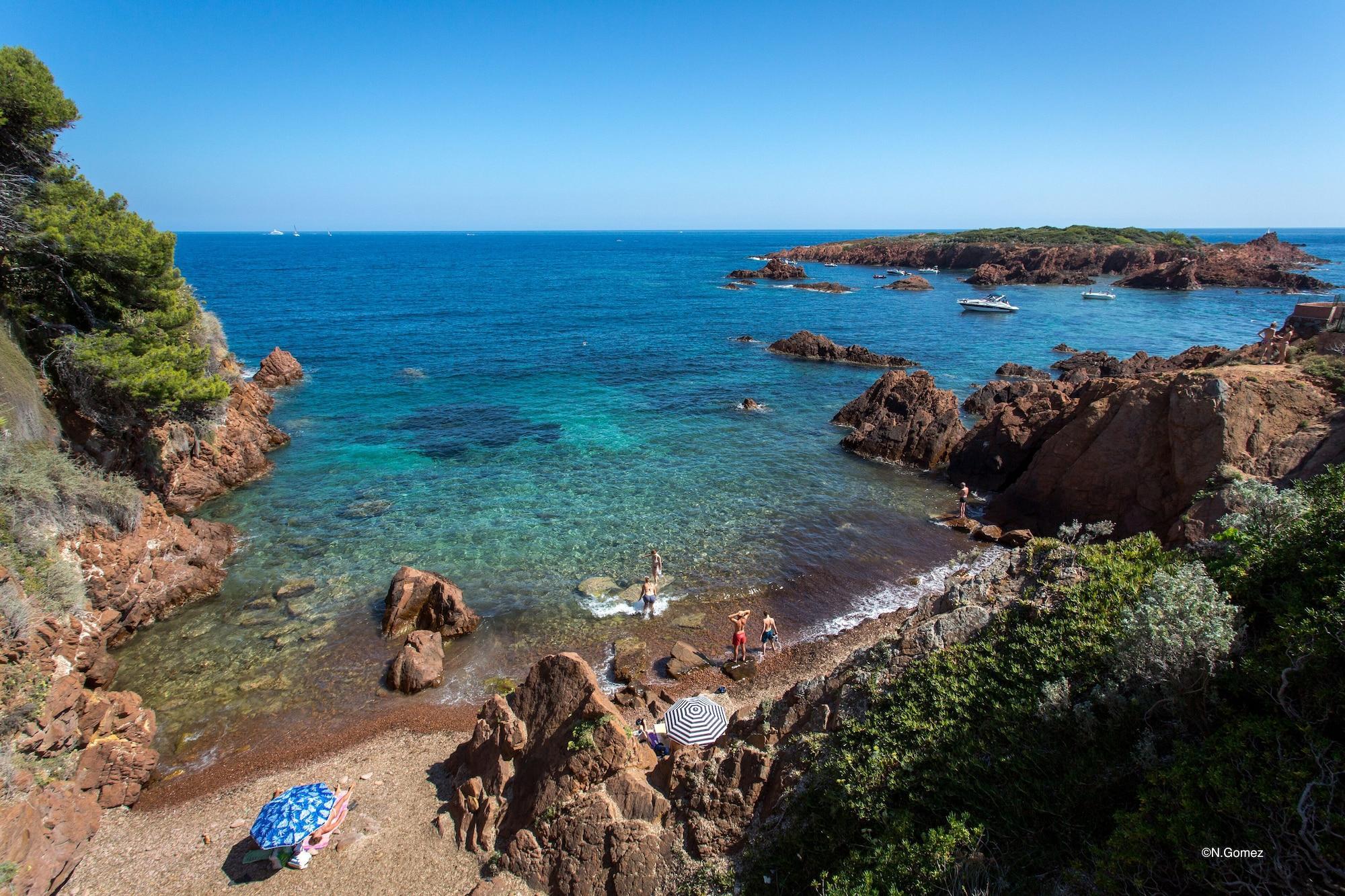 Sowell Hotels La Plage Saint-Raphaël Buitenkant foto
